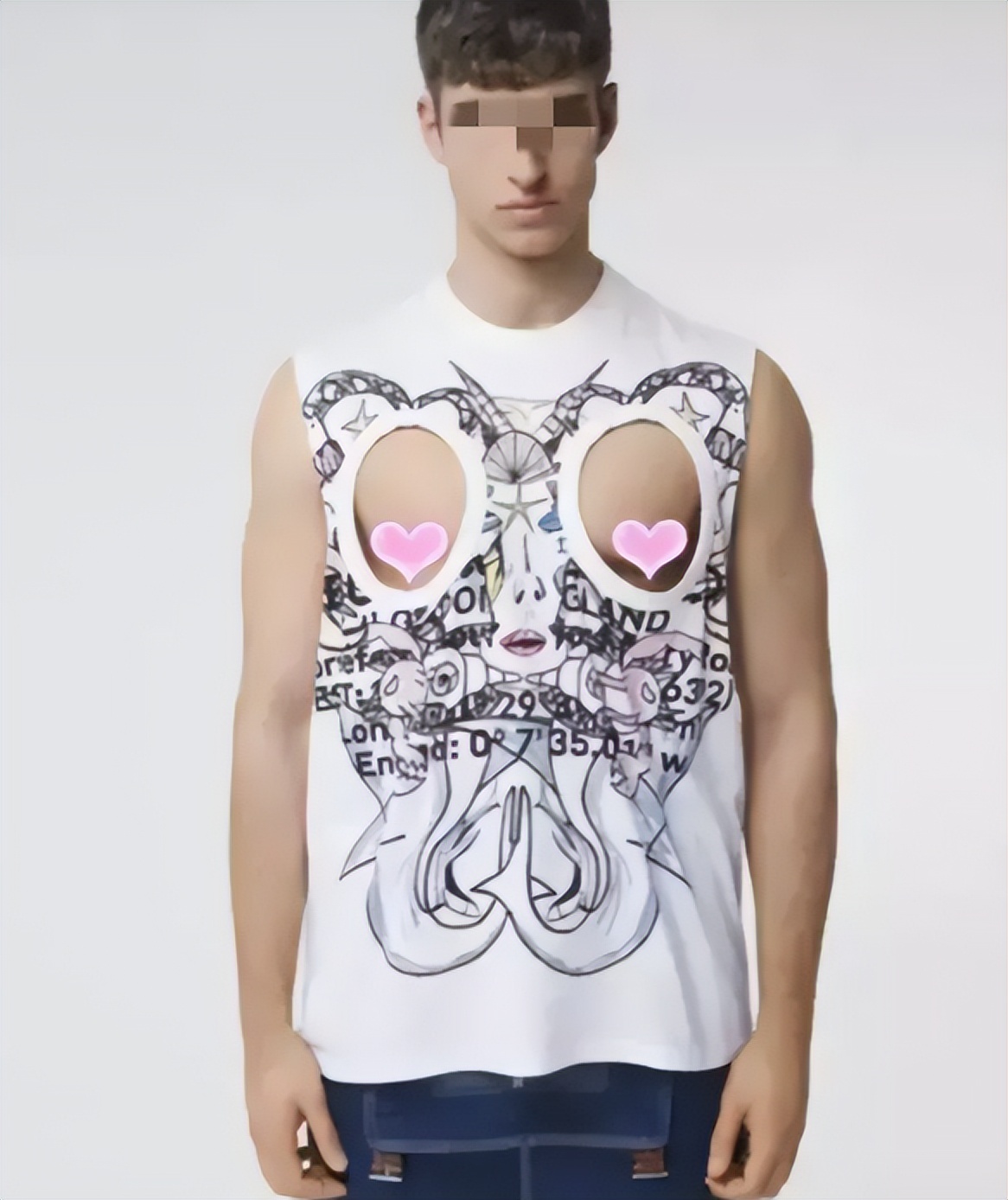 震惊！！！满大街“露奶装”、“开裆裤”，演绎现实版的罗刹海市