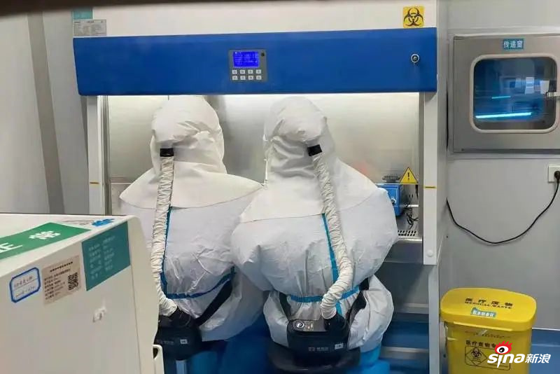 24小时不停歇！淄博市中西医结合医院检验科硬核坚守与病毒抢时间