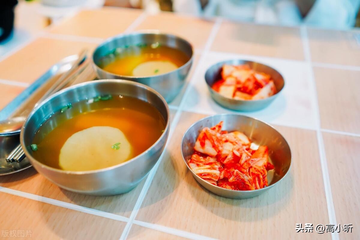 现实生活中韩国人都吃什么,韩国人日常生活吃饭