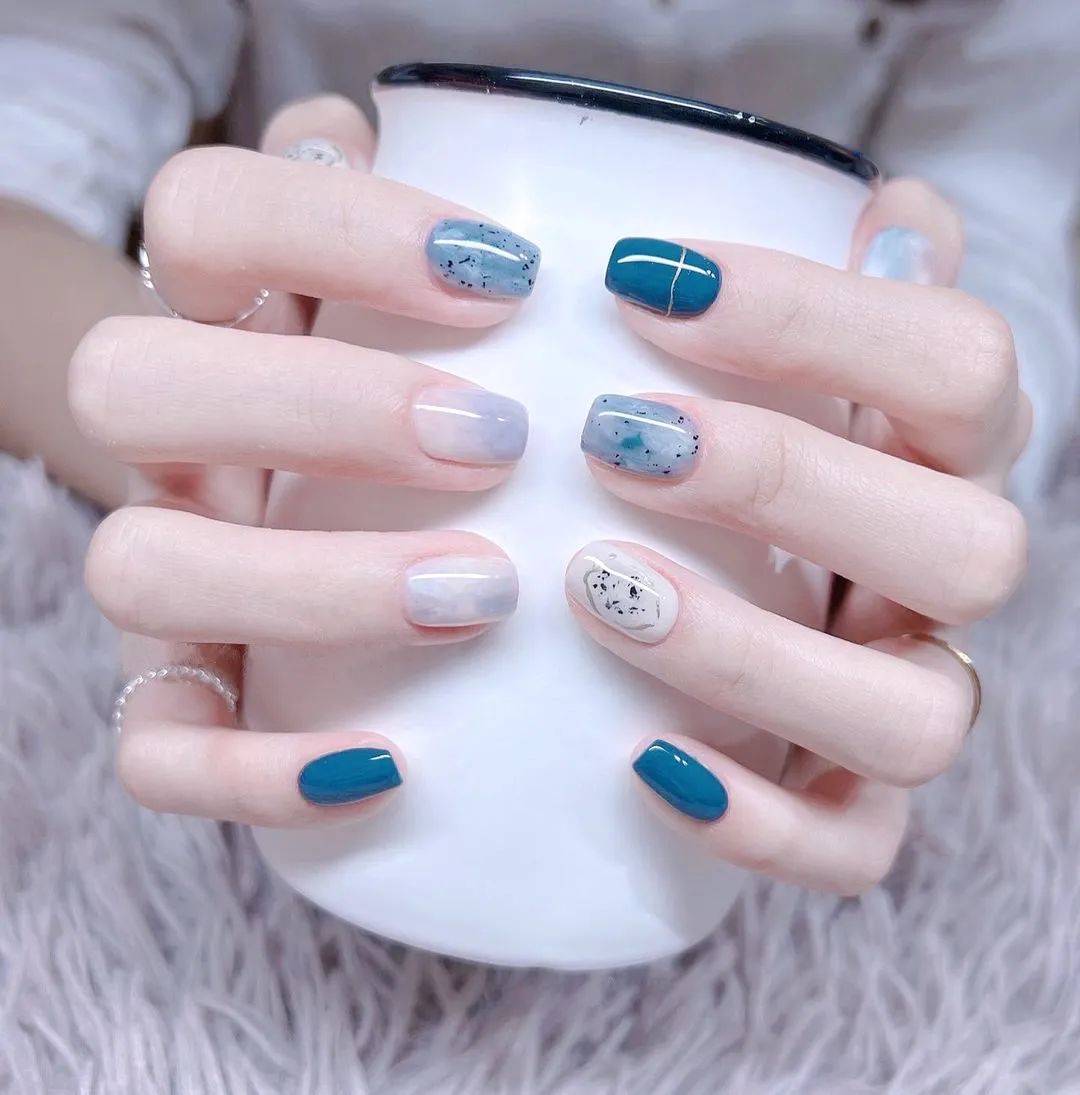 夏日美甲ins显白黄色法式美甲,又好看又超显白的美甲颜色