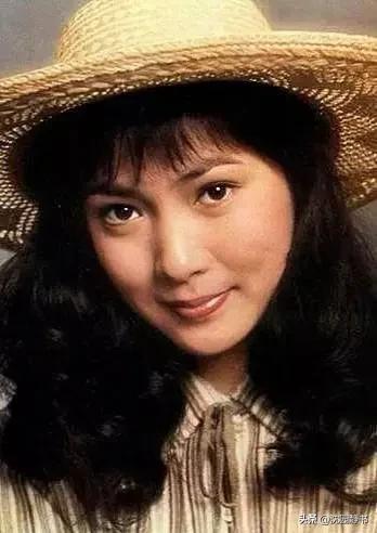 长得貌美如花演技不温不火女星,女明星惊艳时光的盛世美颜