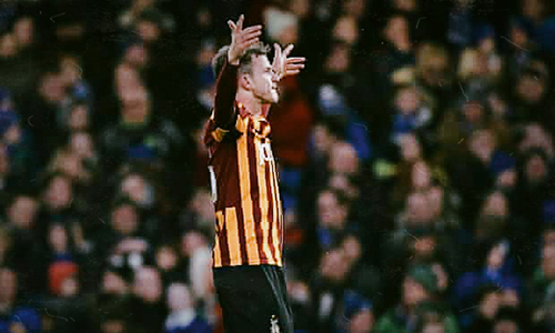 足总杯冠军小奖杯,足总杯奖杯含金量