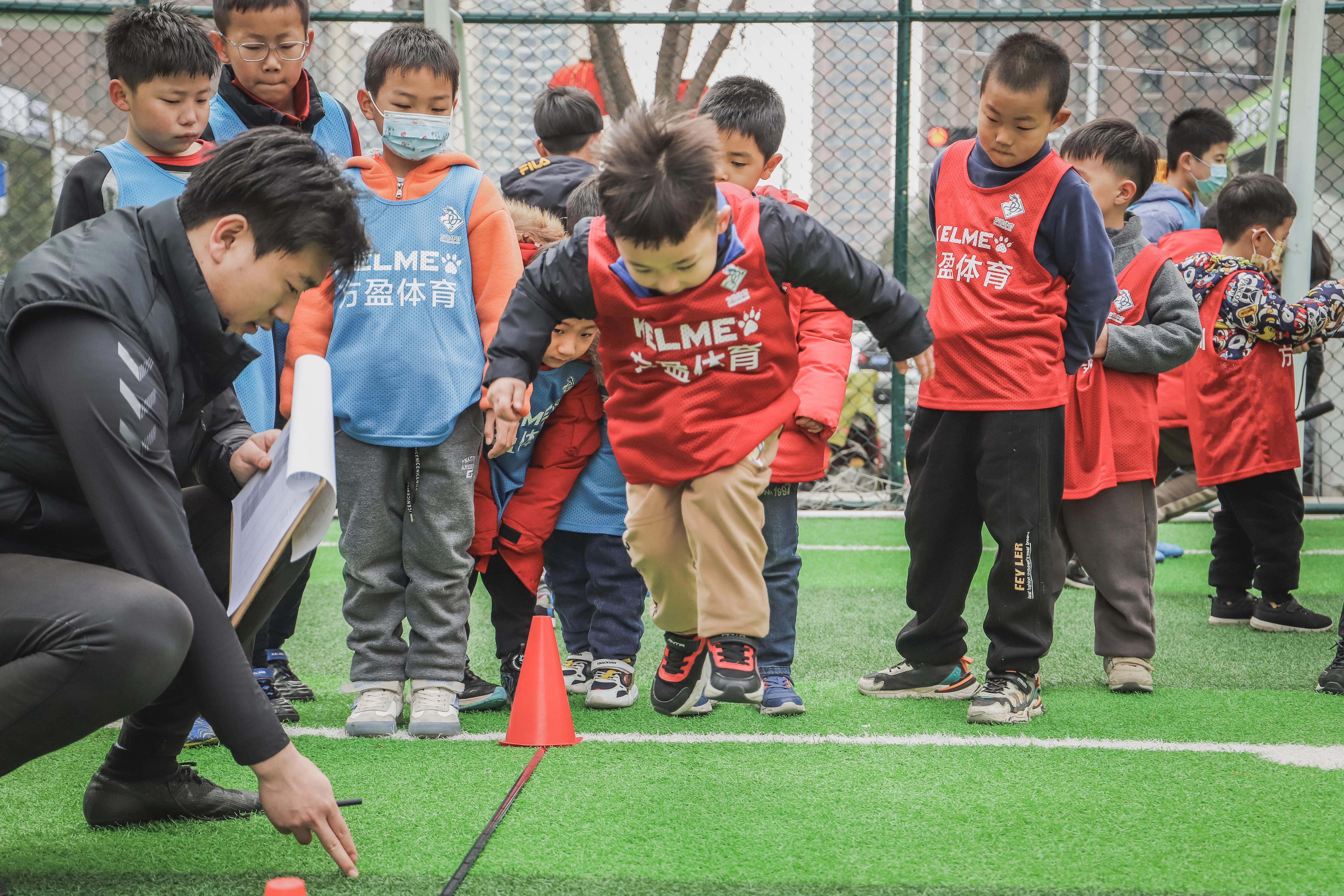 抗击疫情足球接力,2020共抗疫情大型公益活动