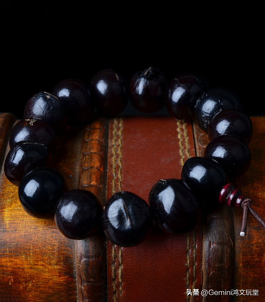 戴手套盘手串能包浆吗,手套能盘出包浆吗