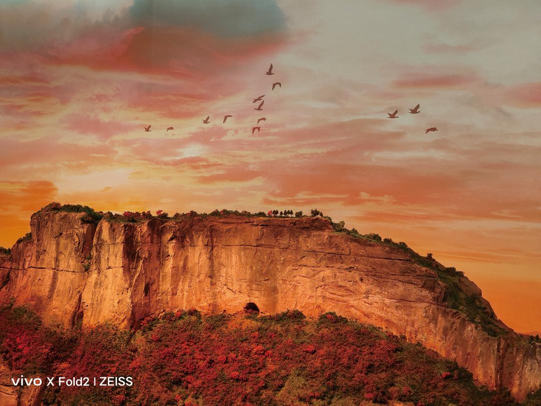 vivoxfold2深度评测值得买吗,vivo大折叠xfold2白色