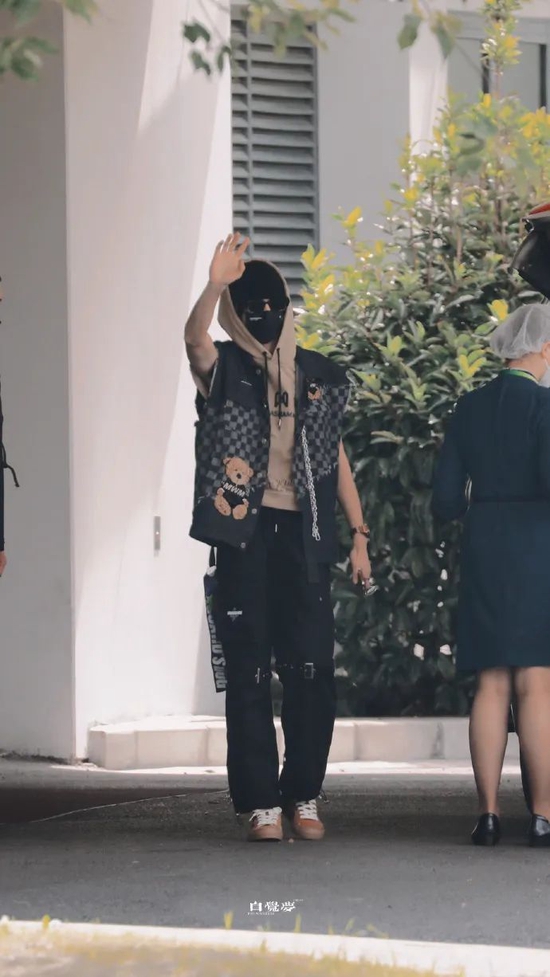 秋日必备穿搭男,冬季马甲穿搭高级感