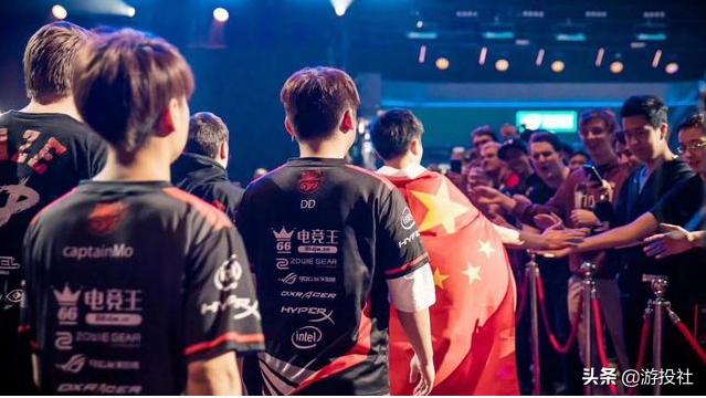 坦克世界和战舰世界能同时上线吗,战舰世界和坦克世界是谁代理