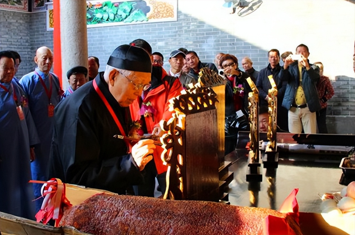 香港著名堪舆家蔡伯励,李嘉诚御用风水大师蔡伯励