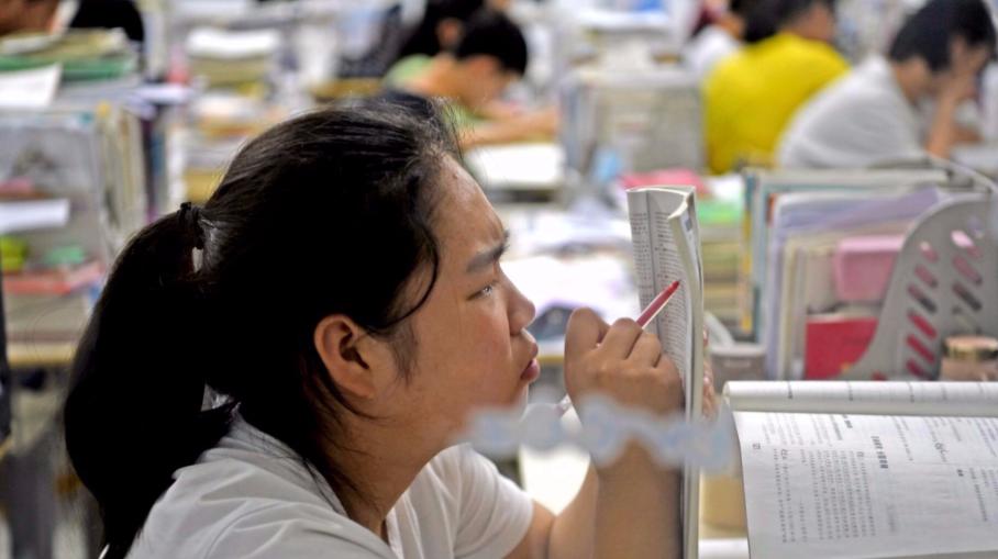 高三学生有没有必要陪读,高三最后一年有没有必要家长陪读