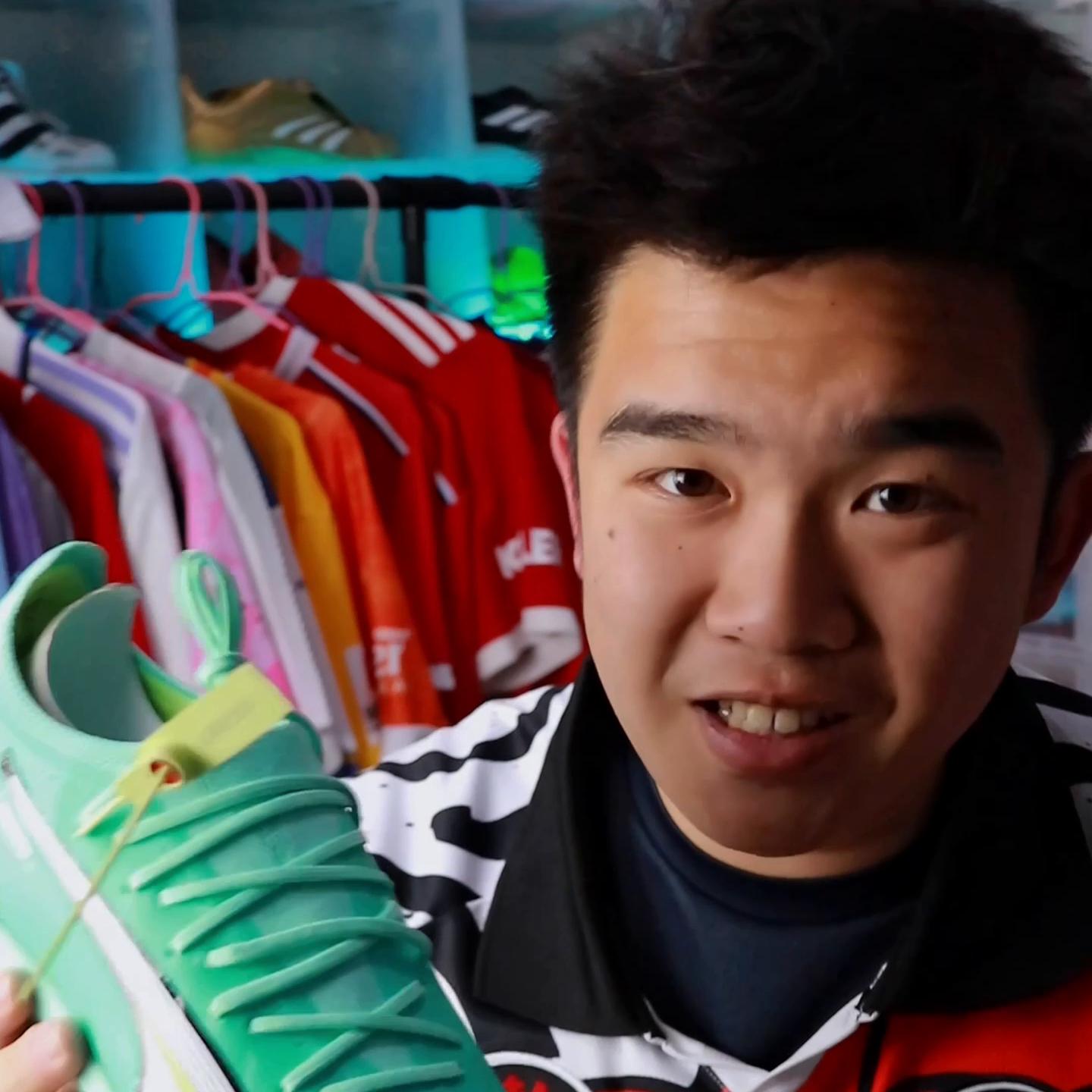 第一双球鞋什么时候有,第一次收到球鞋