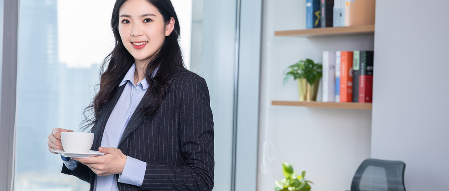 提升自信心的四种绝佳方法,树立自信心与建立自信