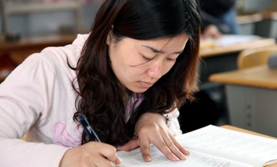 成都女子月入98万,成都女孩月入96万