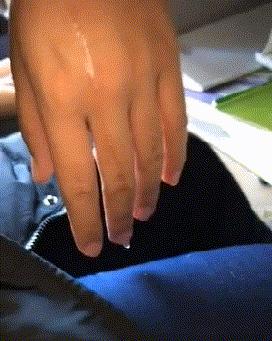 “是小蛇出了轨，还是青蛙劈了腿？”这是现实版的美杜莎？哈哈