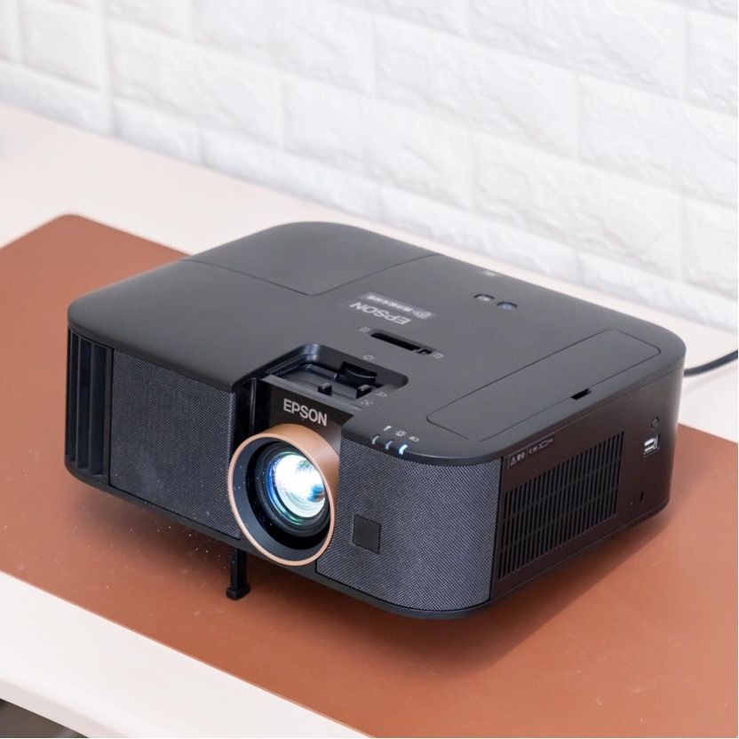 爱普生ch-tw6280t测评,爱普生ch-tw7000投影仪评测