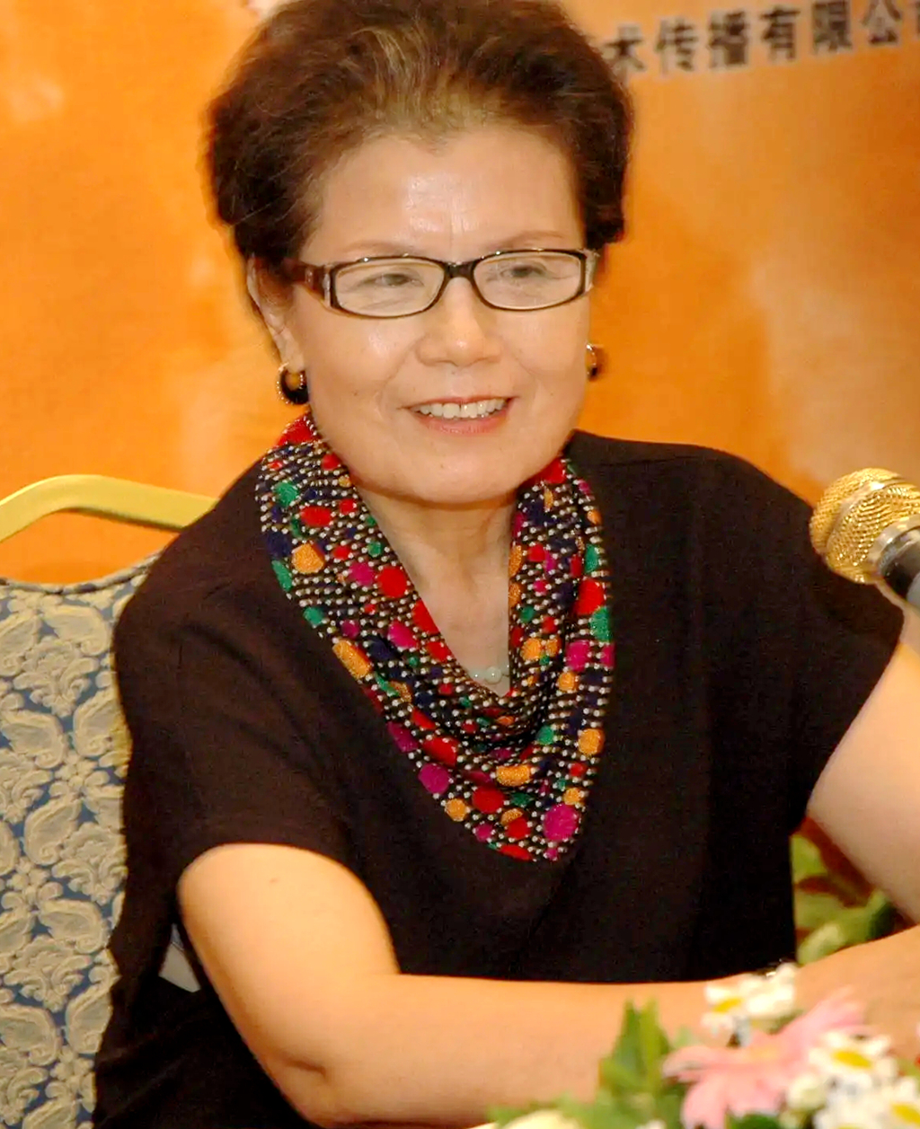 难忘《街上流行红裙子》，赵静姜黎黎主演，如今主要演员现状如何