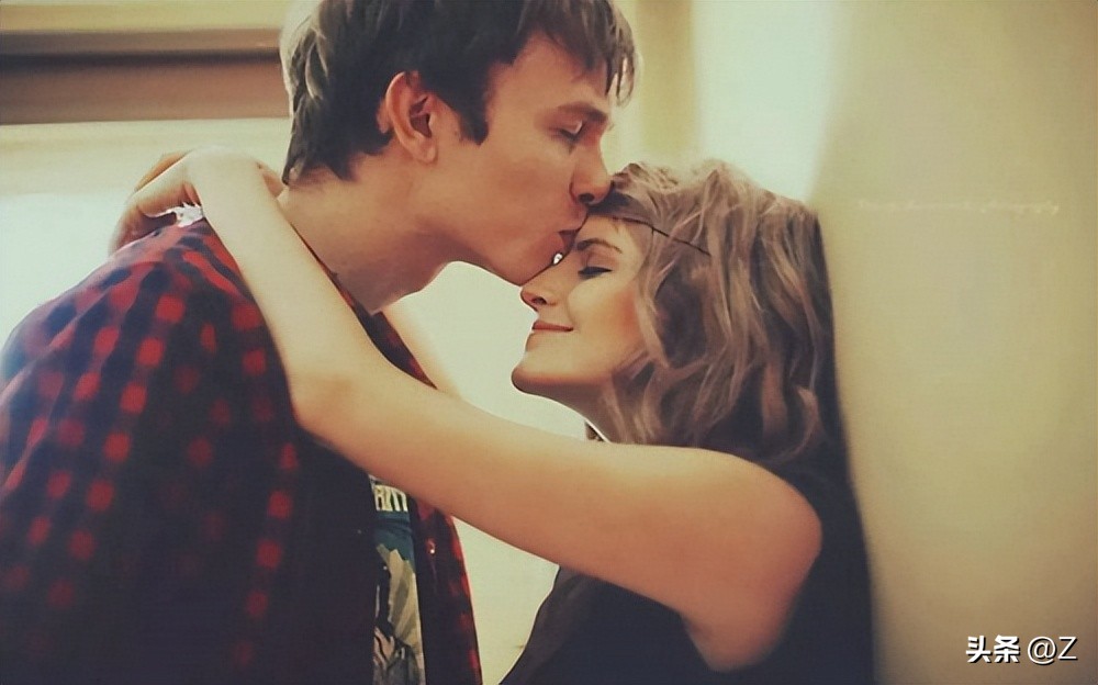 四十女人爱你的几个表现,四十岁女人爱一个人表现