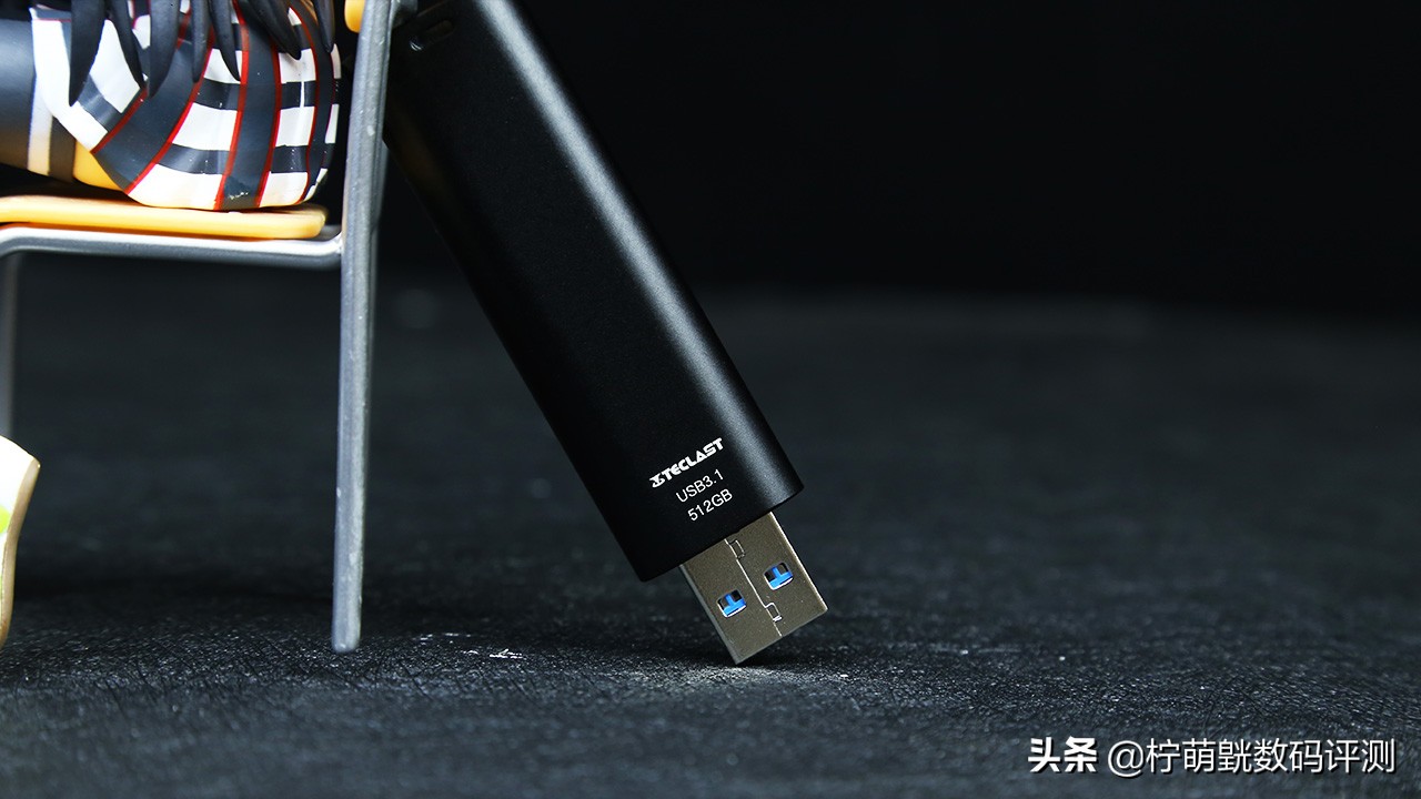 固态u盘和普通u盘测试对比,固态u盘和普通u盘哪个更好