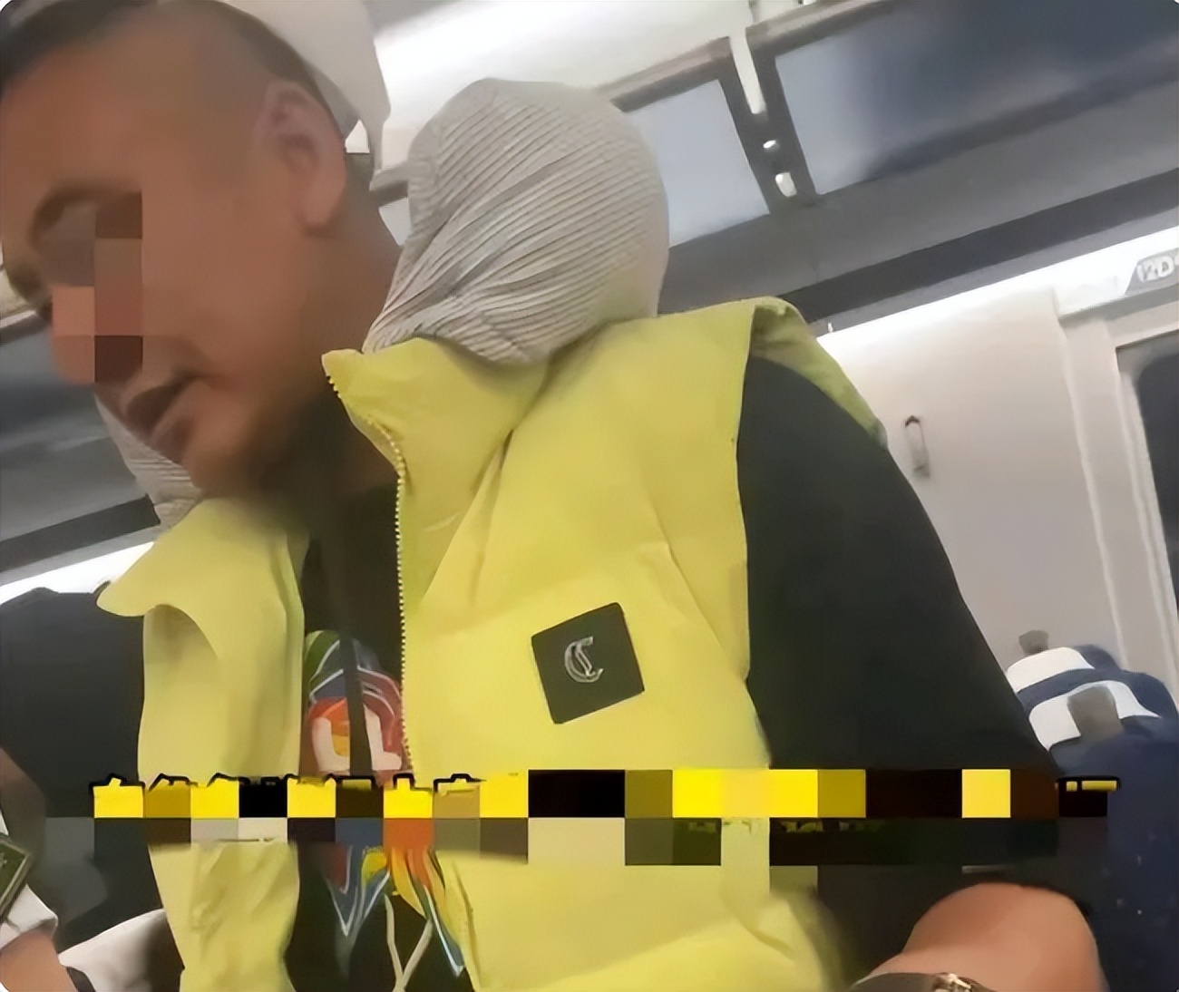 火车上女孩被掌掴事件后续,女孩列车被掌掴事件