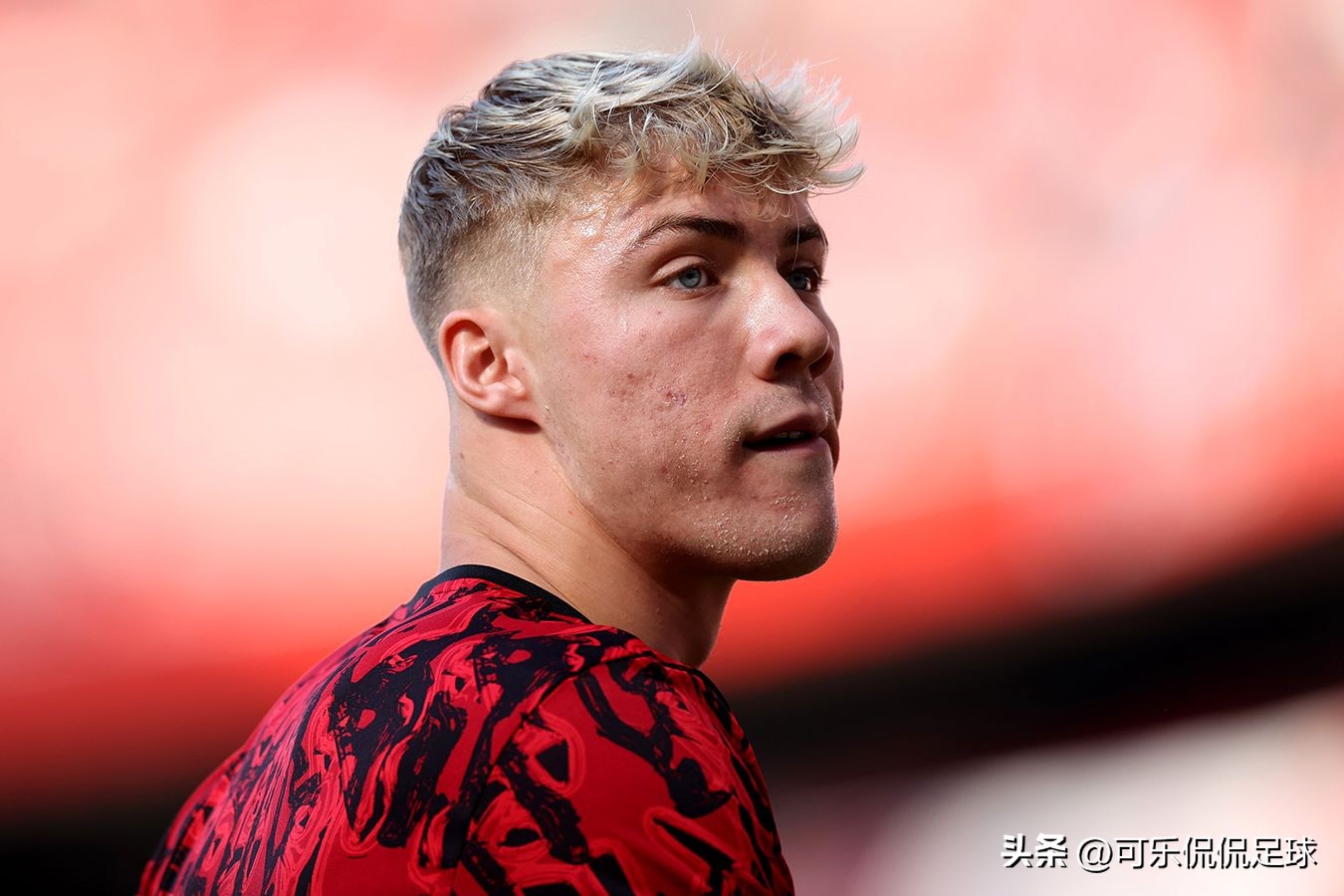 世界杯最佳新秀奖贝林厄姆,皇马5号贝林厄姆图片