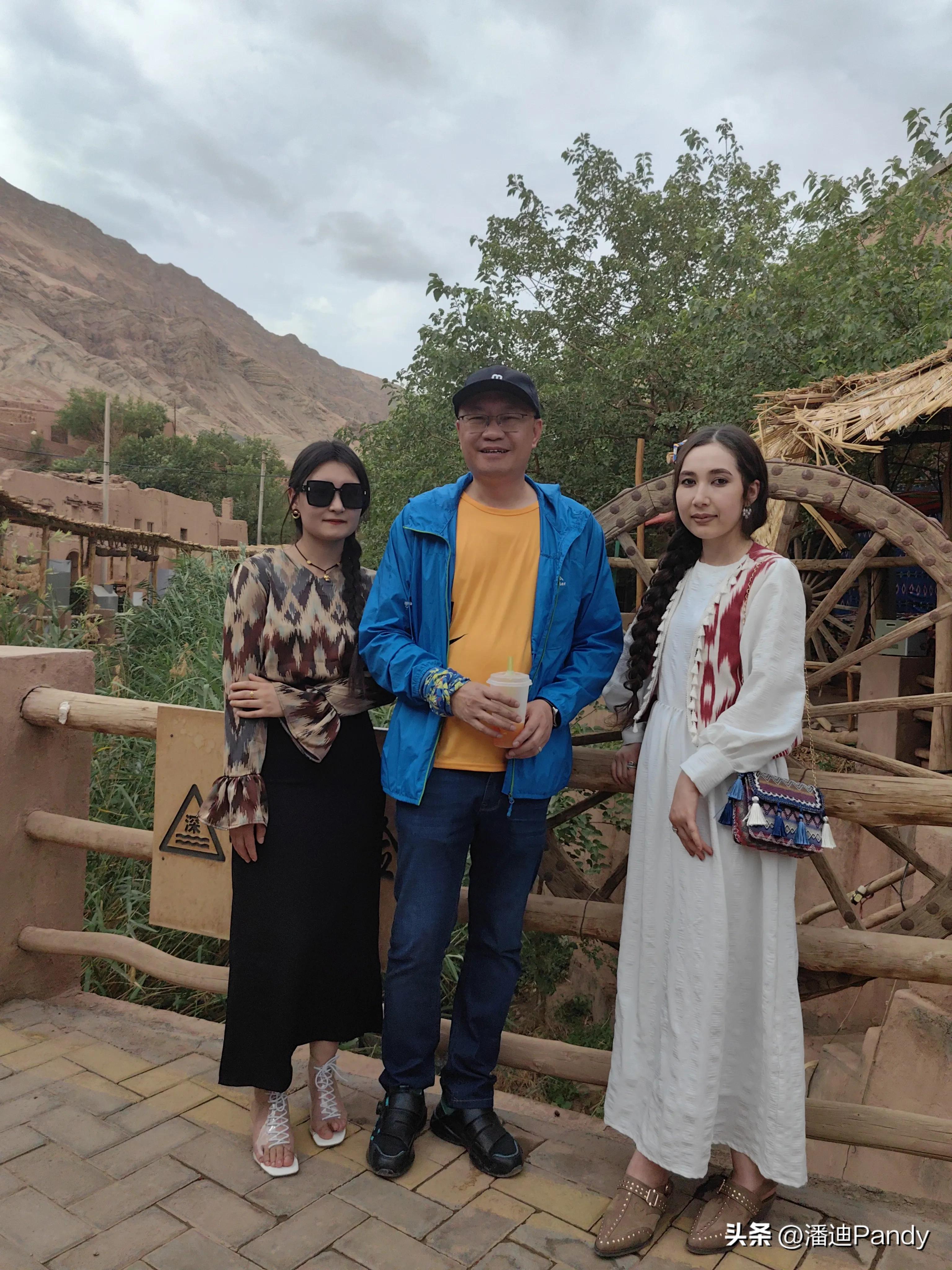 去吐鲁番沙漠玩攻略,去吐鲁番坐车攻略