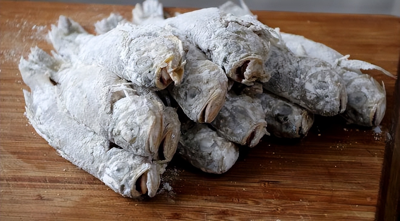 深水黄鱼和野生大黄鱼区别,大黄鱼和黄花鱼的价格区别