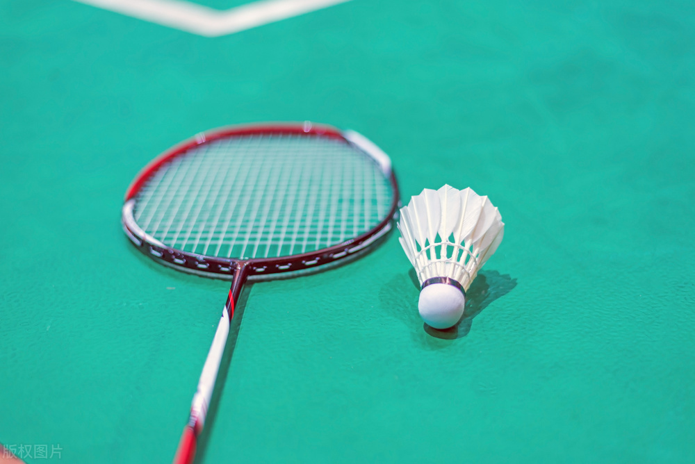 胜利classico7000羽毛球拍,胜利羽毛球拍哪一款最容易上手