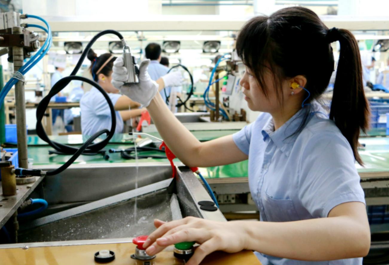 五金店倒闭剩下的货怎么处理,五金店倒闭多的地方还能开吗