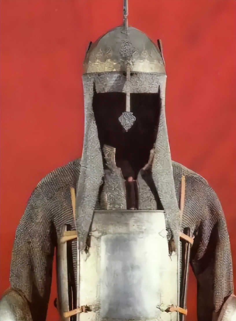 波斯帝国的战靴在制造工艺上有何特点？为何会演变成战略性*器武**？