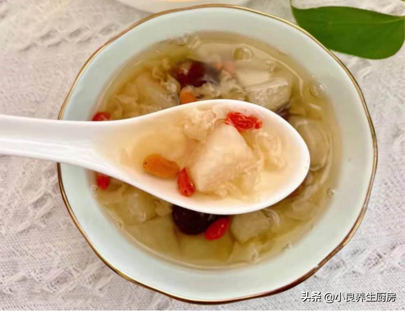 秋冬季天气干燥牢记这款汤,冬天喝什么汤好降火润肺止咳