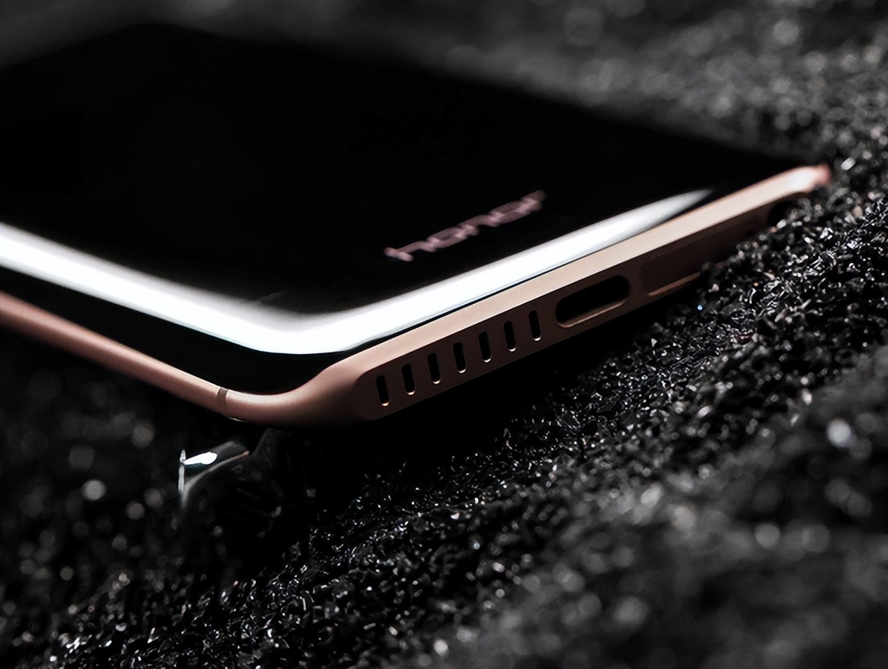 手机连上wifi要关数据网络吗,手机连上wifi后最好关闭移动网络