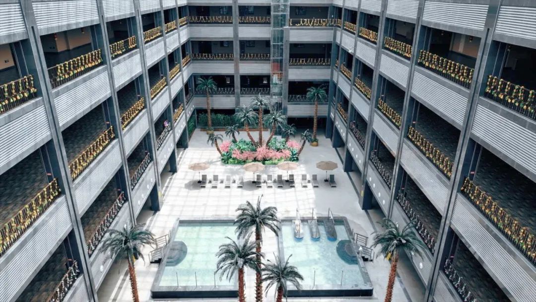 赴一场天然温泉之旅,温泉之旅享受温暖与放松