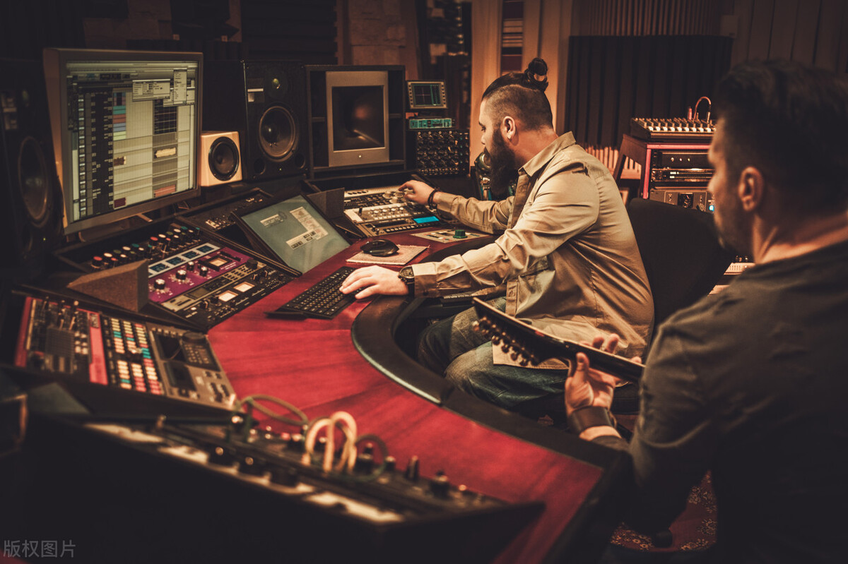 直播带货只是昙花一现，中国真正的赚钱机会出现，比房地产还暴利