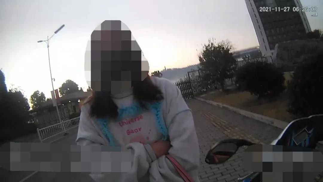 留学生机票被骗,女子买飞机票被骗12万