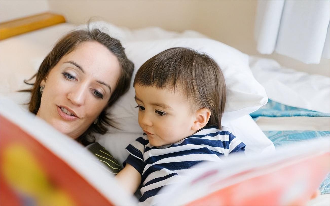 宝宝晚上不睡怎么快速入眠,宝宝半夜困但不睡怎么办