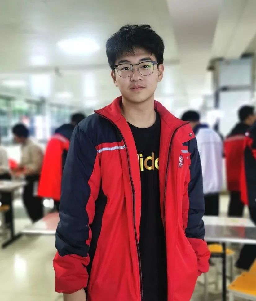 府谷中学高一（22）班老师家长寄语：病毒无情校园有爱