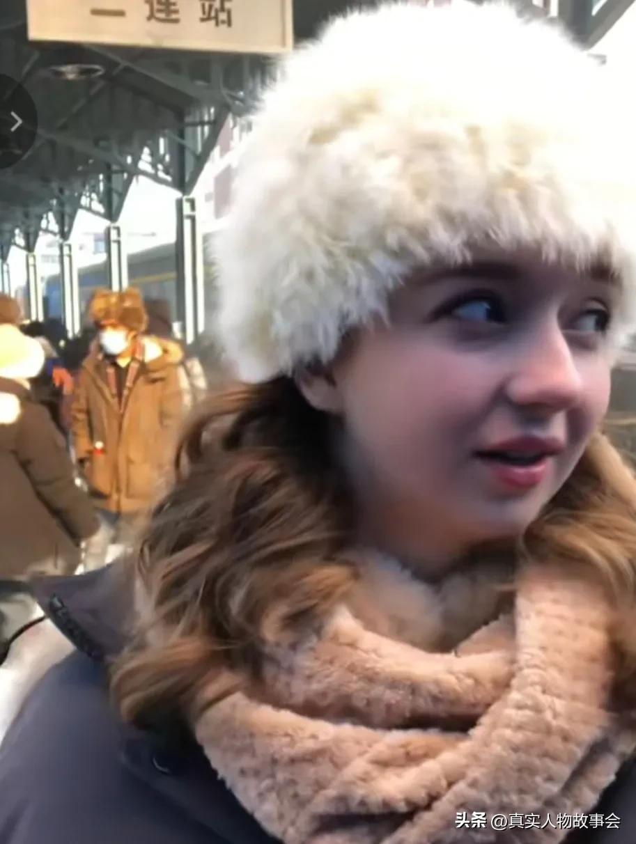 俄罗斯美女被误认为是英国人,俄罗斯族美女东北话