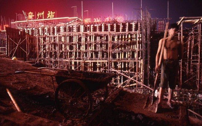 纳粹德国屠杀犹太女人,变态纳粹