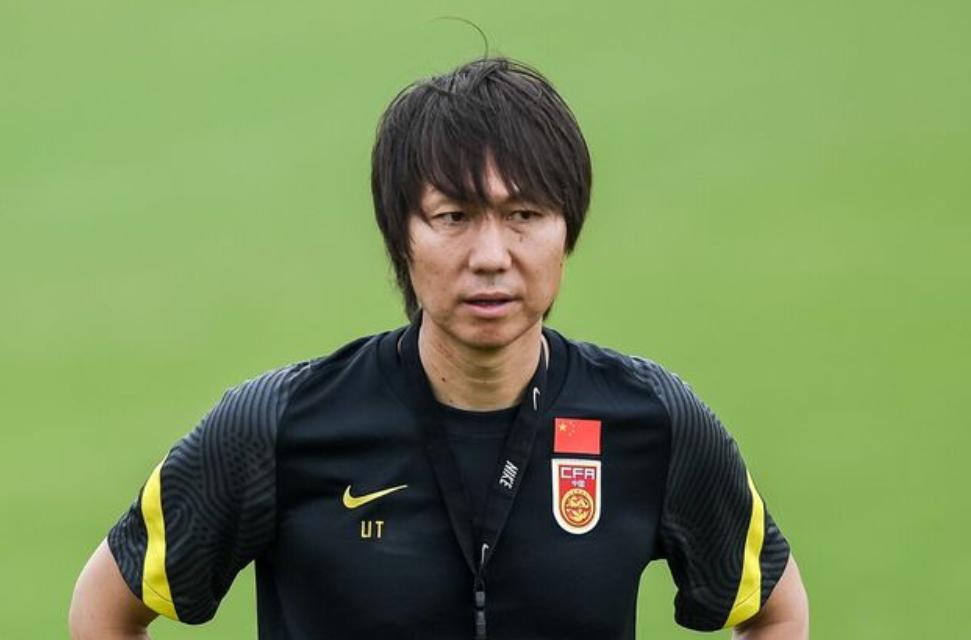 中国足球的“黑料”曝光!参加比赛要拿50万表决心,否则不准上场