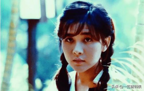 朴俊琴年轻时的照片,朴俊琴演出衣服品牌