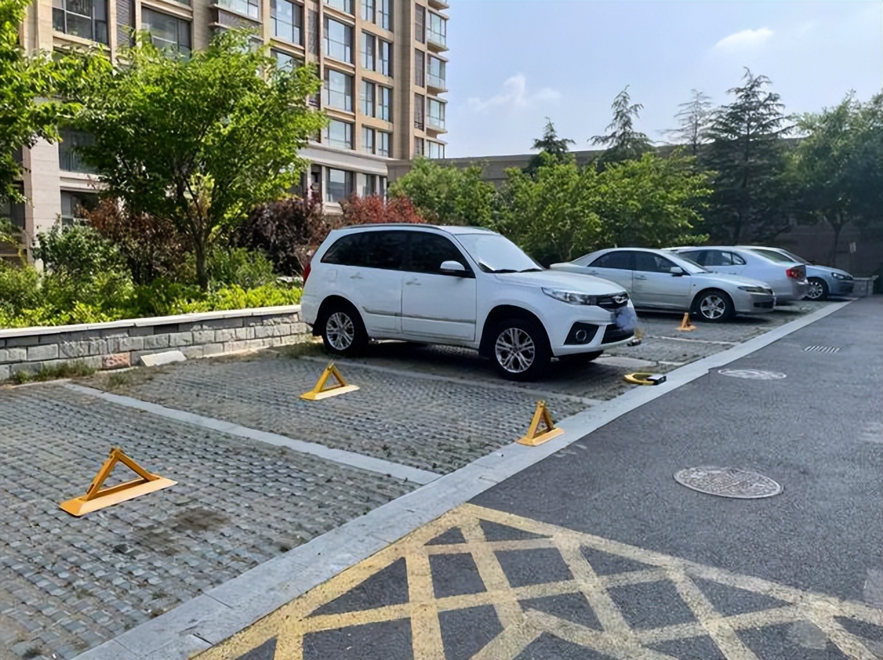 住宅物业靠什么赚钱,楼盘物业靠什么盈利