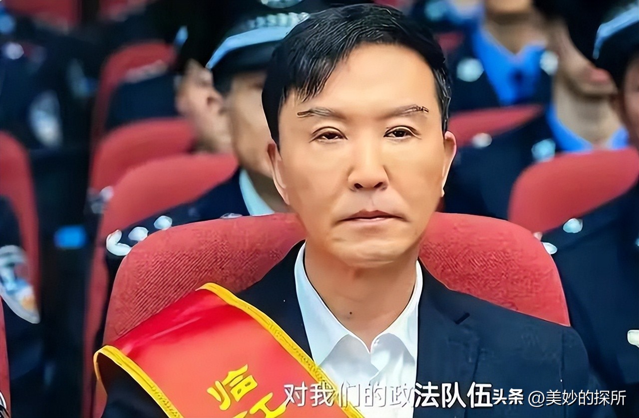 黄宗泽钟汉良同台,钟汉良和黄宗泽谁大