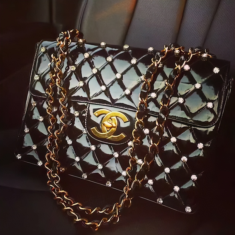 真豪门和假豪门,真豪门假千金的对比