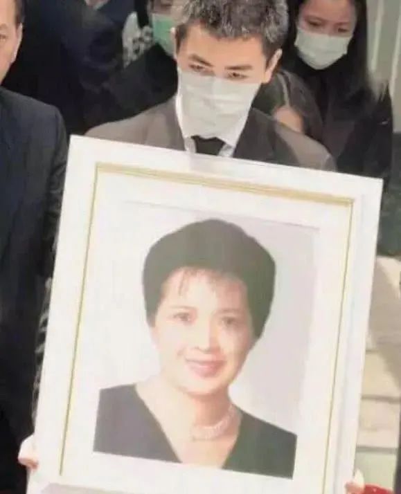 十大豪门惨案,最近10年著名丑闻事件