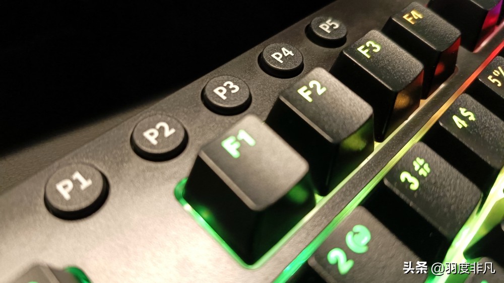 文字工作者用上电竞键鼠是什么体验？上手腹灵套装，点赞按键体验