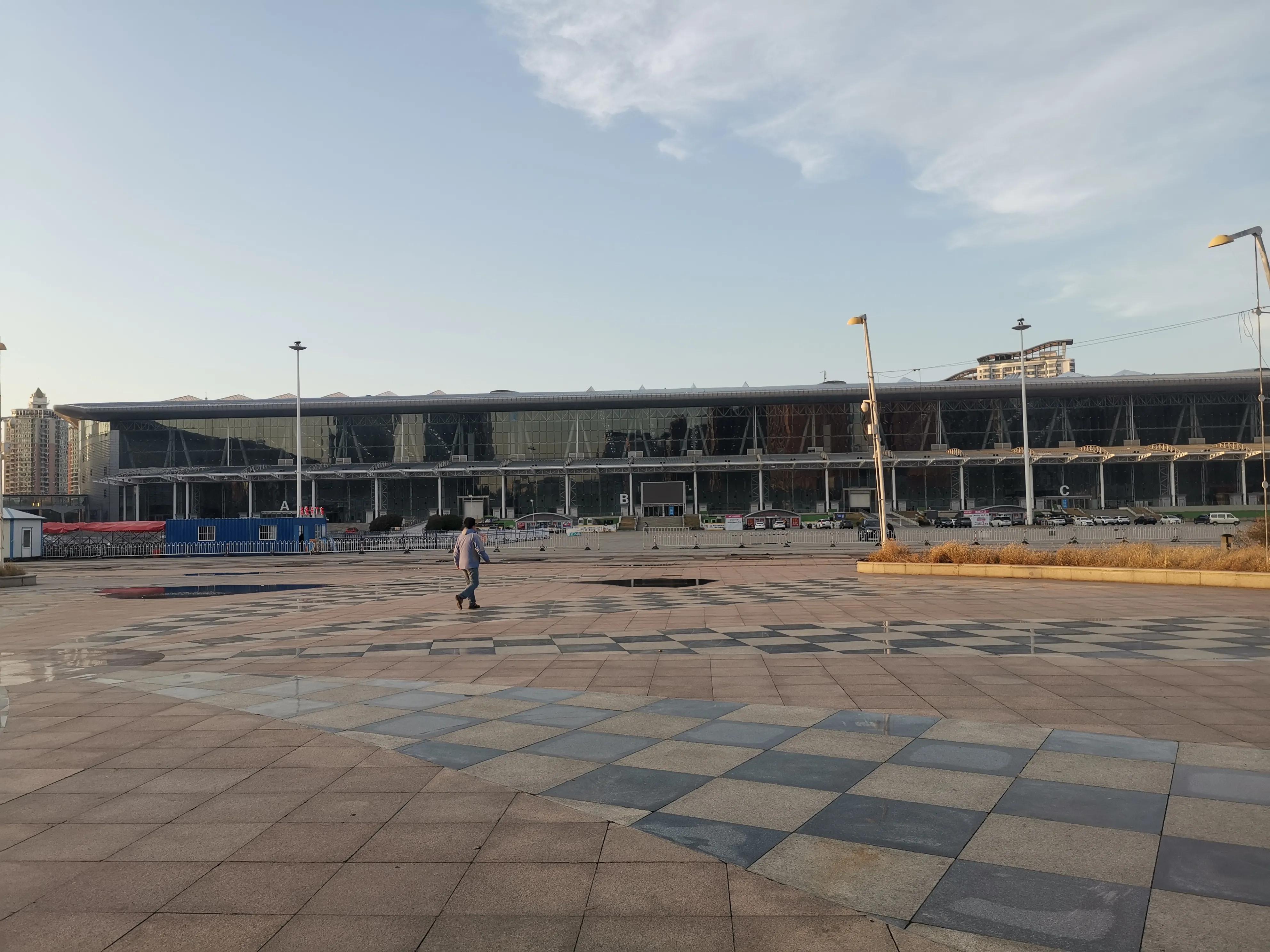 哈尔滨松北国际会展中心近况,哈尔滨会展中心哪能看见大屏幕