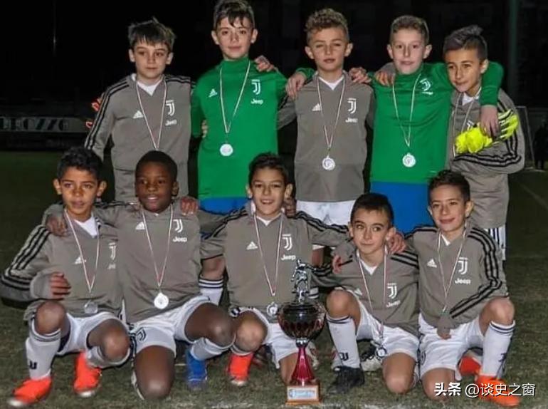 c罗曾在街头乞讨的亿万球王,曾在街头乞讨的亿万球王