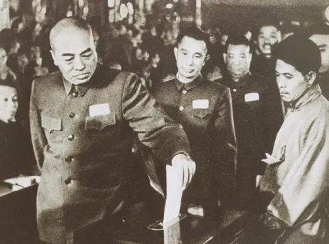 1952年马家军叛乱,彭德怀病床上命令廖汉生:剿不干净提头来见我