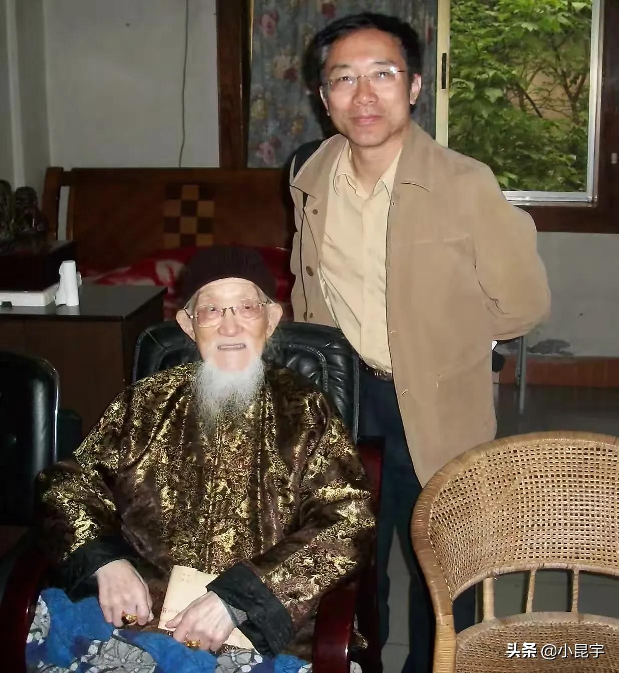 102岁老人长寿秘诀视频,102岁老人的长寿秘诀是什么