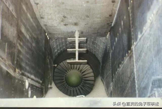 听说往航发里喷水可以增加推力，那舰载机为什么不这么做呢？