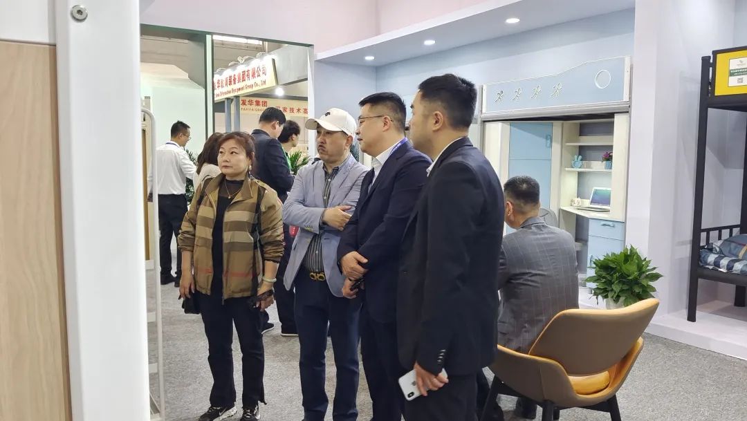 鍗庝簹瀹跺叿,鍗庝簹瀹剁2021绾夸笂骞翠細